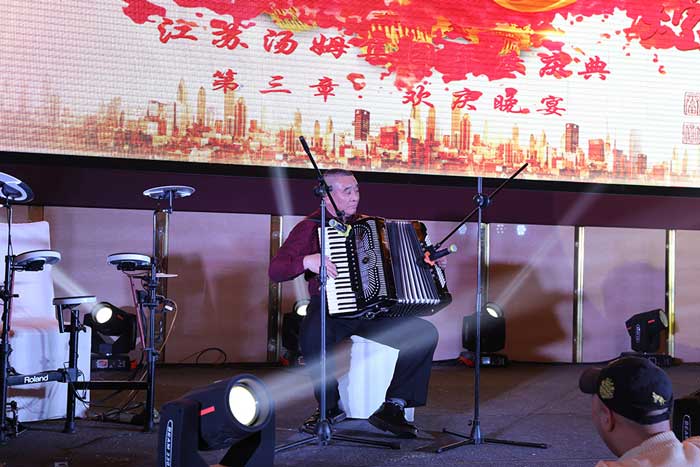 1441566520627358.jpg 12.jpg